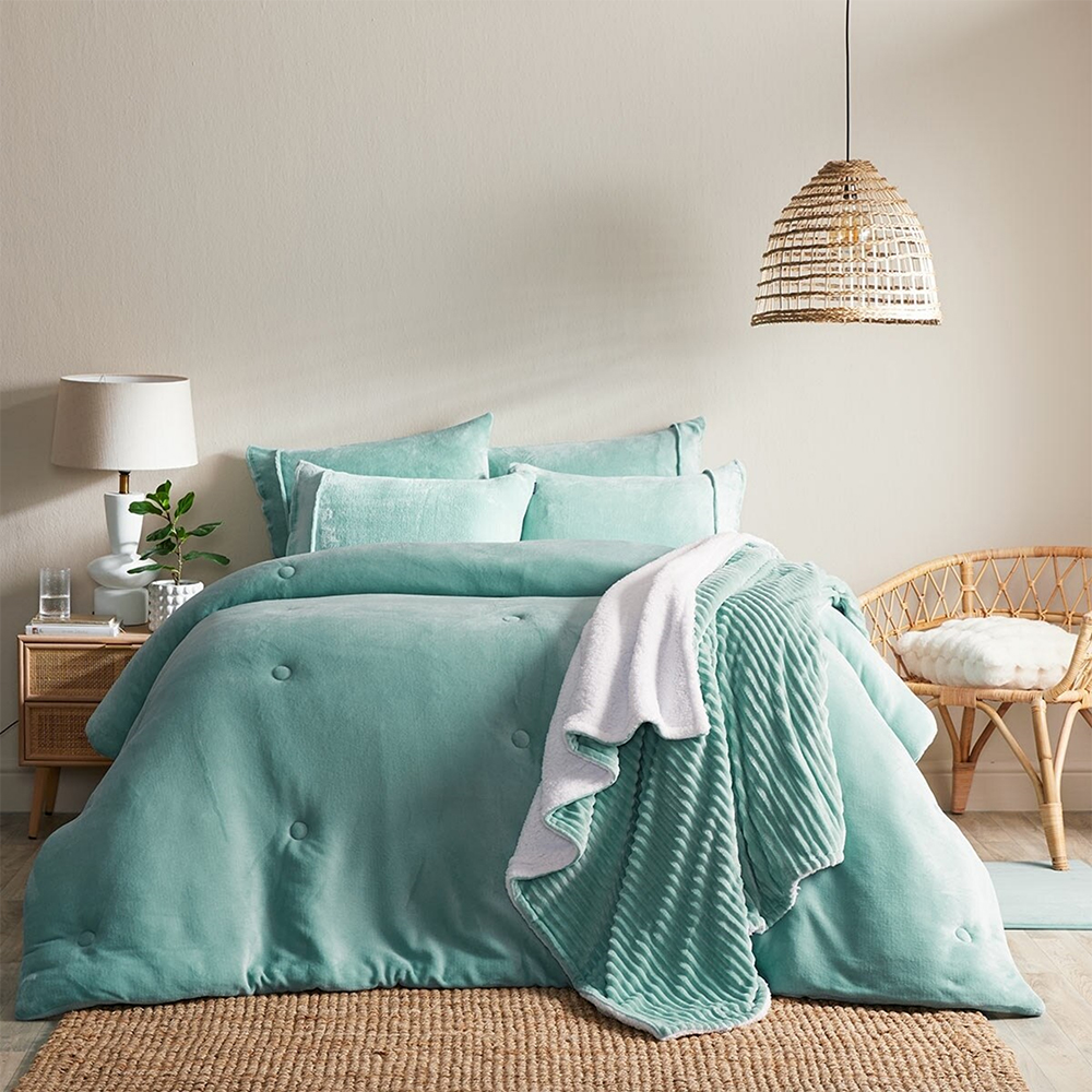 Lalisa effen pluche winterwarmtedekbedset